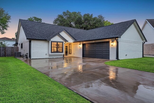 property at 15407 Woodcote Ct