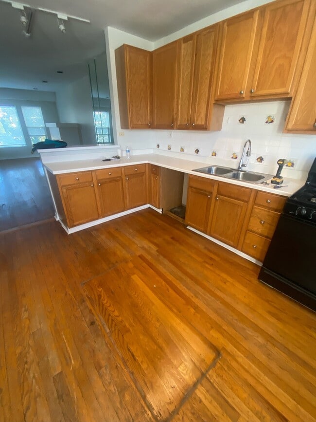 6850 S Dante Ave in Chicago, IL - Building Photo - Building Photo