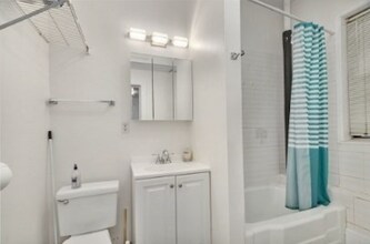 1258 Commonwealth Ave, Unit 1 in Boston, MA - Building Photo - Building Photo