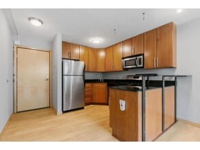 2530 1st Ave S in Minneapolis, MN - Building Photo - Building Photo