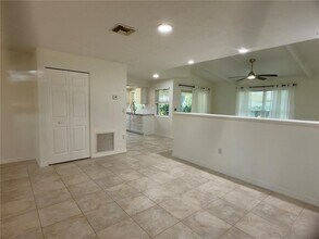 4001 Oakhurst Dr in Sarasota, FL - Building Photo - Building Photo