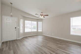 456 Palegold St in Henderson, NV - Foto de edificio - Building Photo