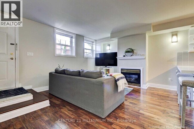 78 Coxwell Ave in Toronto, ON - Building Photo - Building Photo