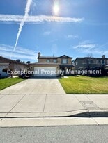 15381 Citation Ave in Fontana, CA - Building Photo