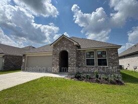 226 Sidney Oaks Dr in Duson, LA - Building Photo