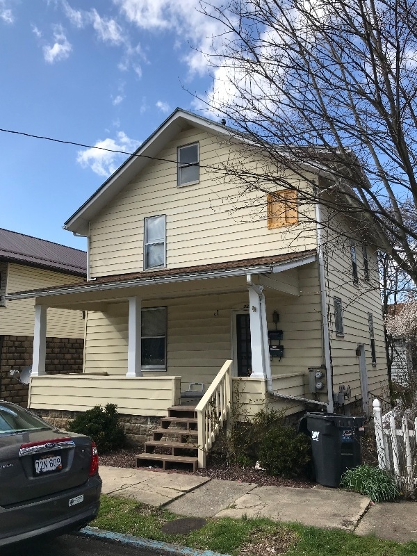 327 Euclid Ave in Morgantown, WV - Building Photo - Building Photo