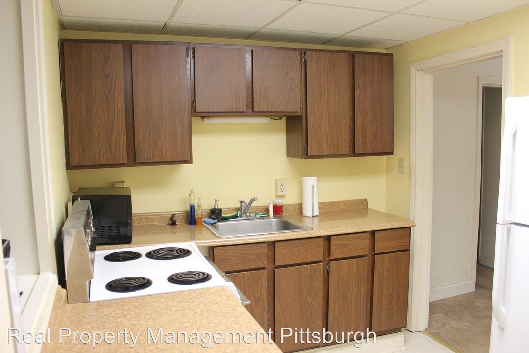 344 Amber St in Pittsburgh, PA - Building Photo