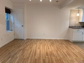 2-24 Grand St in Jersey City, NJ - Building Photo - Building Photo