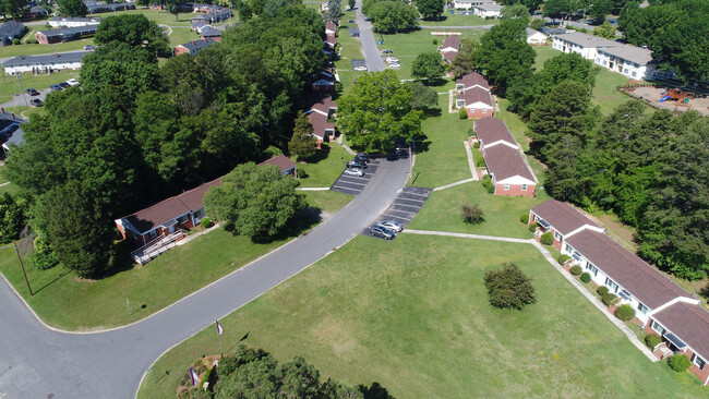 Meadows at Edgemont in Gastonia, NC - Building Photo - Building Photo