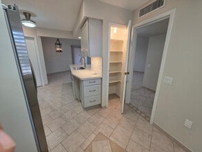 16863 N 103rd Ave in Sun City, AZ - Building Photo - Building Photo