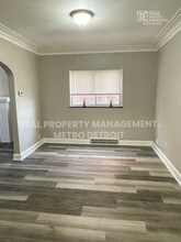 16210 Ferguson St in Detroit, MI - Building Photo - Building Photo