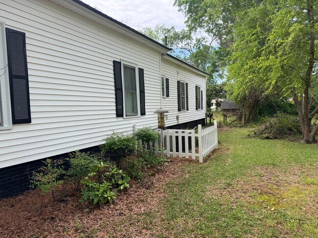 412 W Walnut St in Tarboro, NC - Building Photo - Building Photo