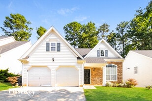 763 Ives Way NW in Lilburn, GA - Building Photo