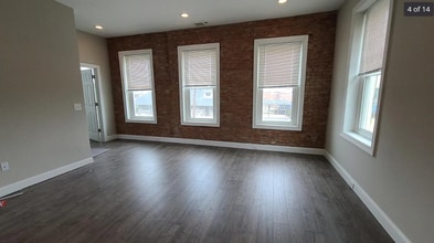 12 Front St in Quakertown, PA - Building Photo - Building Photo