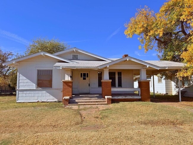 property at 1710 Monroe St