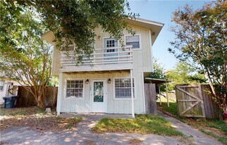 709 Swiss Ct in College Station, TX - Building Photo