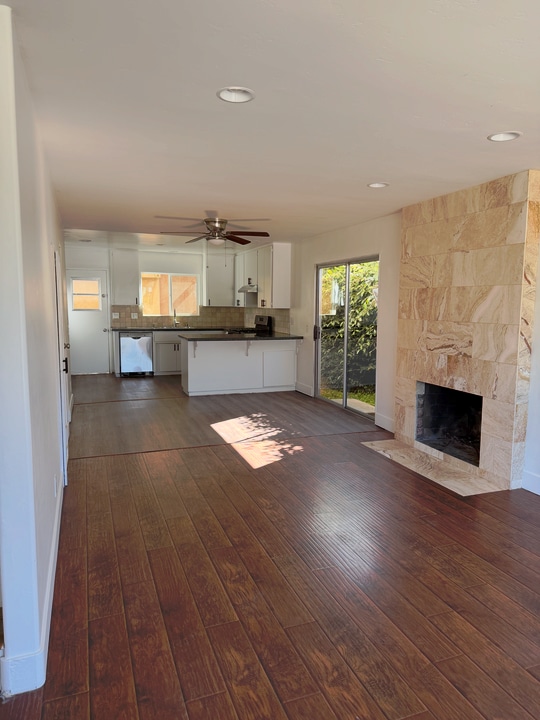 265 La Veta Ave, Unit A in Encinitas, CA - Building Photo