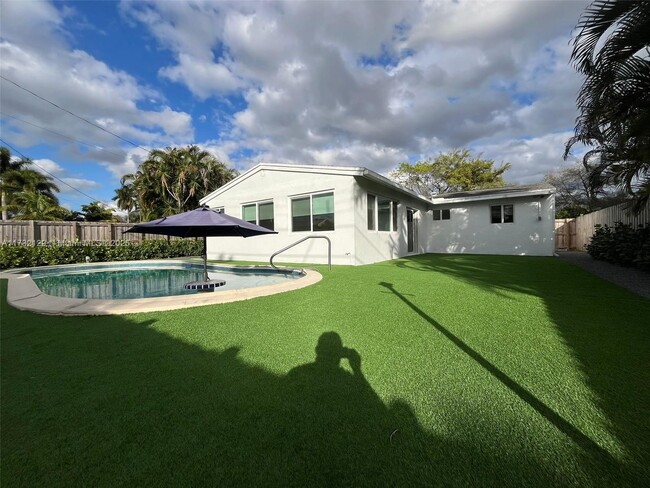 1116 N 31st Ave in Hollywood, FL - Building Photo - Building Photo