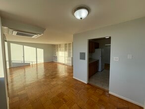 1512 S Arlington Ridge Rd in Arlington, VA - Building Photo - Building Photo