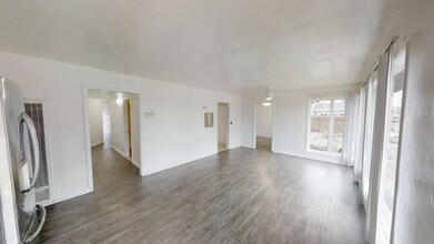 5102 Ewing St in San Diego, CA - Building Photo - Building Photo