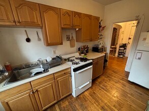 10 Grove St, Unit 7 in Boston, MA - Building Photo - Building Photo