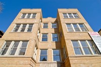 3550 W Lyndale St in Chicago, IL - Foto de edificio - Building Photo