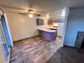 4905 S Orchard St-Unit -D in Tacoma, WA - Building Photo - Building Photo