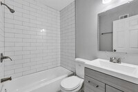 2882 W Baltimore St photo'