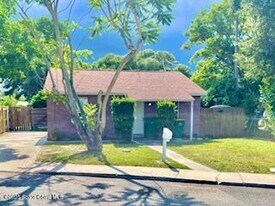 1228 E Azalea Ct in Melbourne, FL - Building Photo