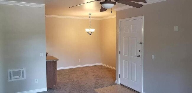 9909 Azuaga St, Unit C203 in San Diego, CA - Building Photo - Building Photo