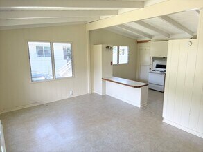 2445 Pauoa Rd in Honolulu, HI - Building Photo - Building Photo