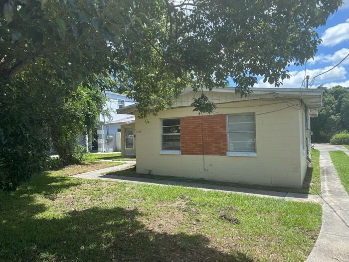 2109 S Mills Ave in Orlando, FL - Building Photo
