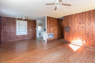 1639 Live Oak St in Beaufort, NC - Building Photo - Building Photo