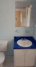 10901 SW 88th St, Unit 203 in Miami, FL - Building Photo - Building Photo
