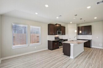 6250 Brazos Trl Dr in Richmond, TX - Building Photo - Building Photo