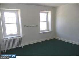 730 E Main St in Norristown, PA - Building Photo