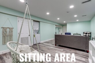 15054 E Dartmouth Ave in Aurora, CO - Foto de edificio - Building Photo