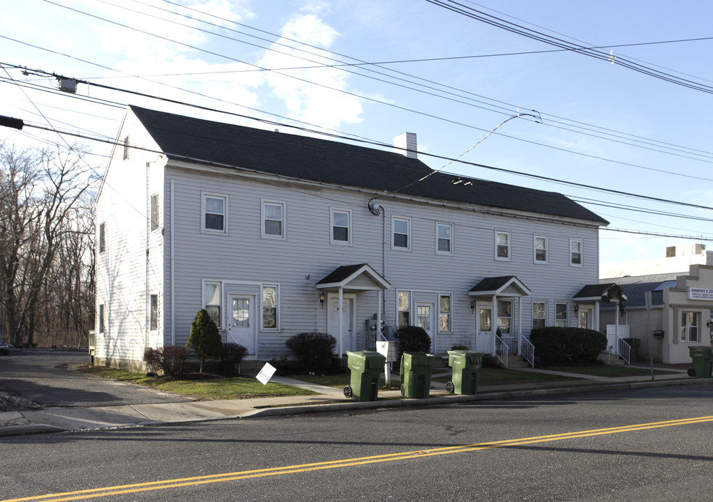 22 Broad St in Eatontown, NJ - Building Photo