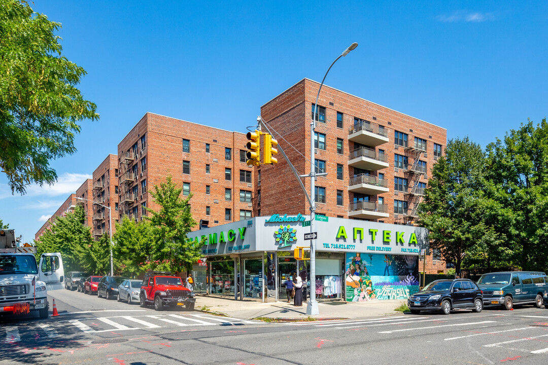 The Manchester in Brooklyn, NY - Building Photo