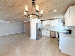 3 1/2 Buffum St in Salem, MA - Building Photo - Building Photo