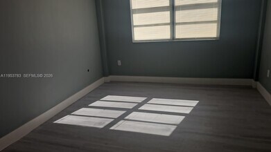 7692 NW 178th Terrace in Hialeah, FL - Building Photo - Building Photo