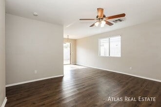 841 E Lamonte St, Unit 02_1236 in San Tan Valley, AZ - Building Photo - Building Photo