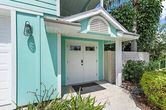 3463 Canal Ct in Jupiter, FL - Building Photo - Building Photo