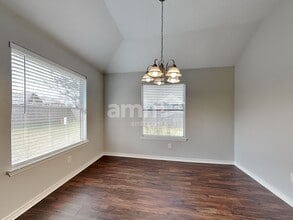 5010 Chase Mountain Dr in Bacliff, TX - Building Photo - Building Photo