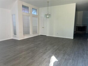 1733 Sheffield Dr in Garland, TX - Building Photo - Building Photo