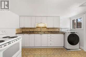 163 Genest St in Ottawa, ON - Building Photo - Building Photo