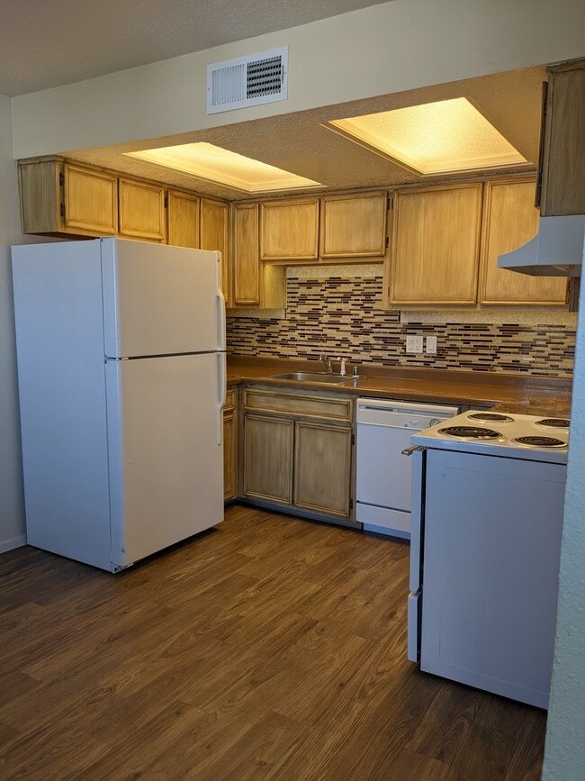 3513 Tulane Drive Northeast, Unit Apt 4 in Albuquerque, NM - Foto de edificio - Building Photo