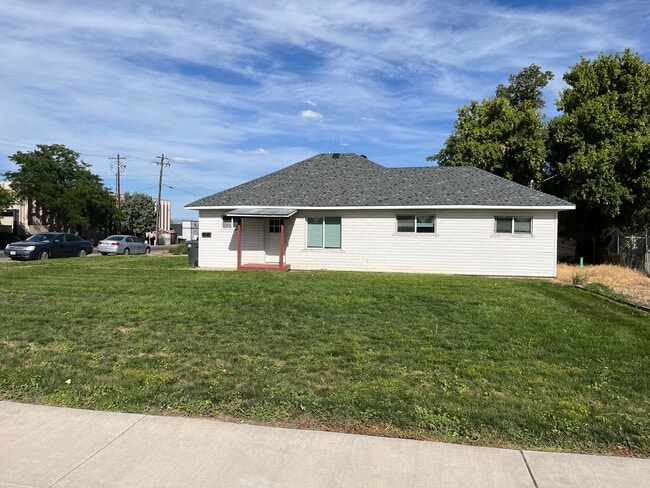 property at 589 W 100 S