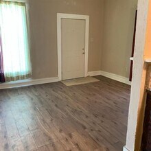 7203 Edmont Ln-Unit -B in Houston, TX - Building Photo - Building Photo