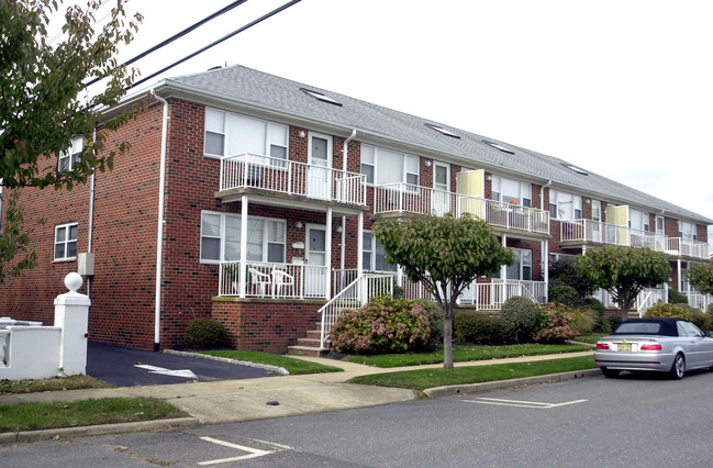 201-203 3rd Ave in Belmar, NJ - Building Photo - Building Photo